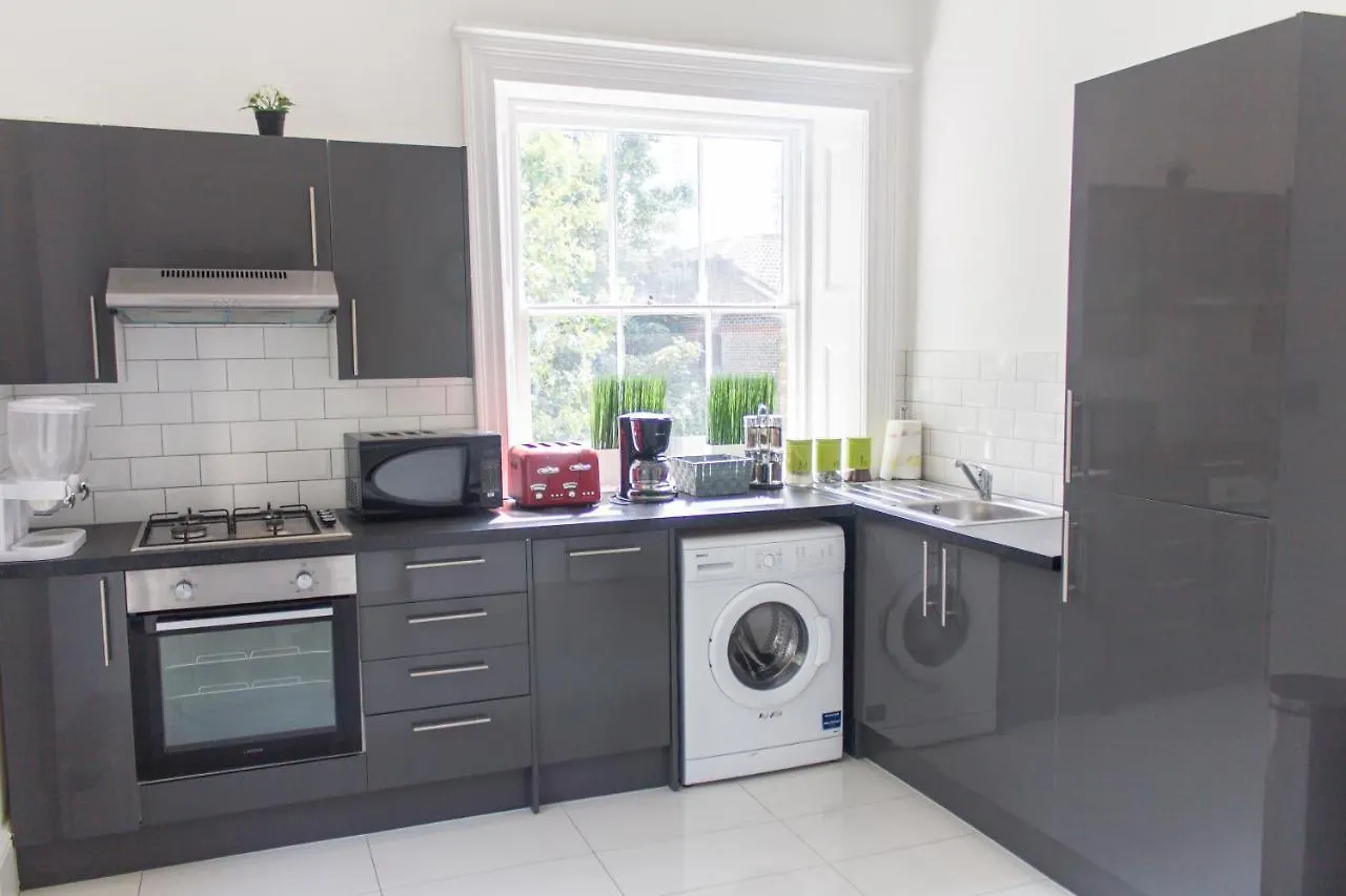 Aparthotel Mansion House With Spacious Apartments Close To Excel London And Canarywharf