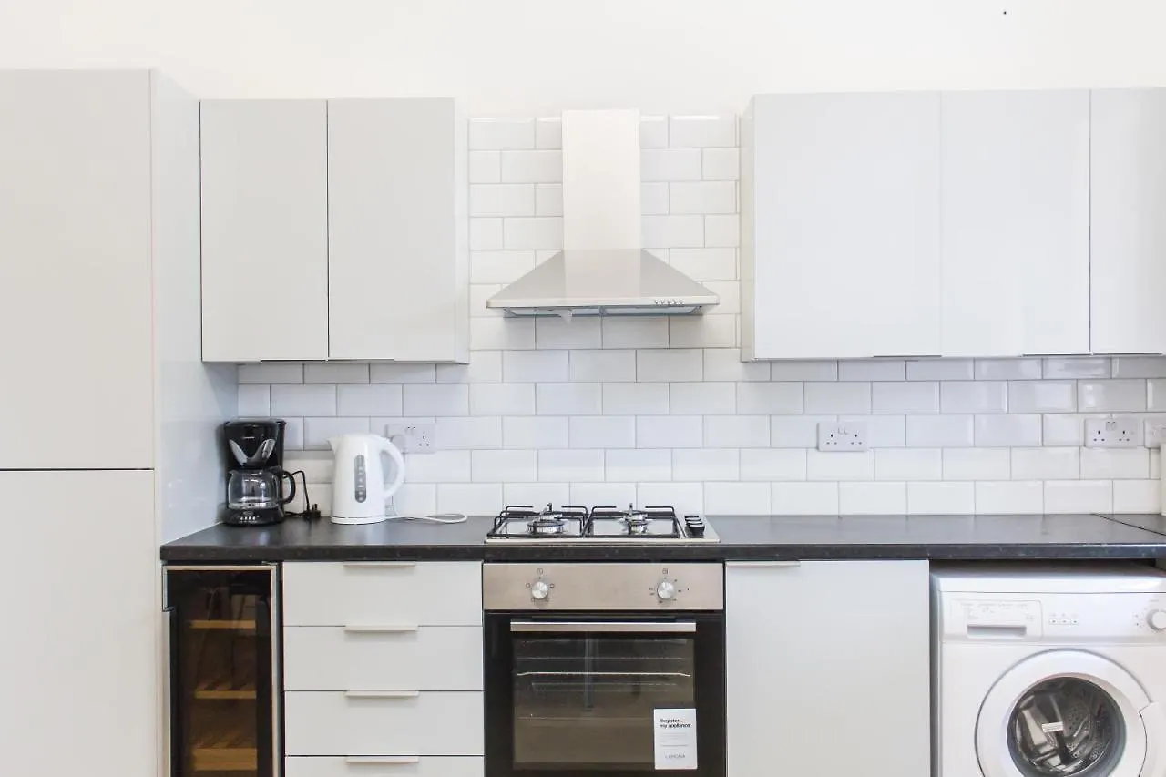 Mansion House With Spacious Apartments Close To Excel London And Canarywharf United Kingdom