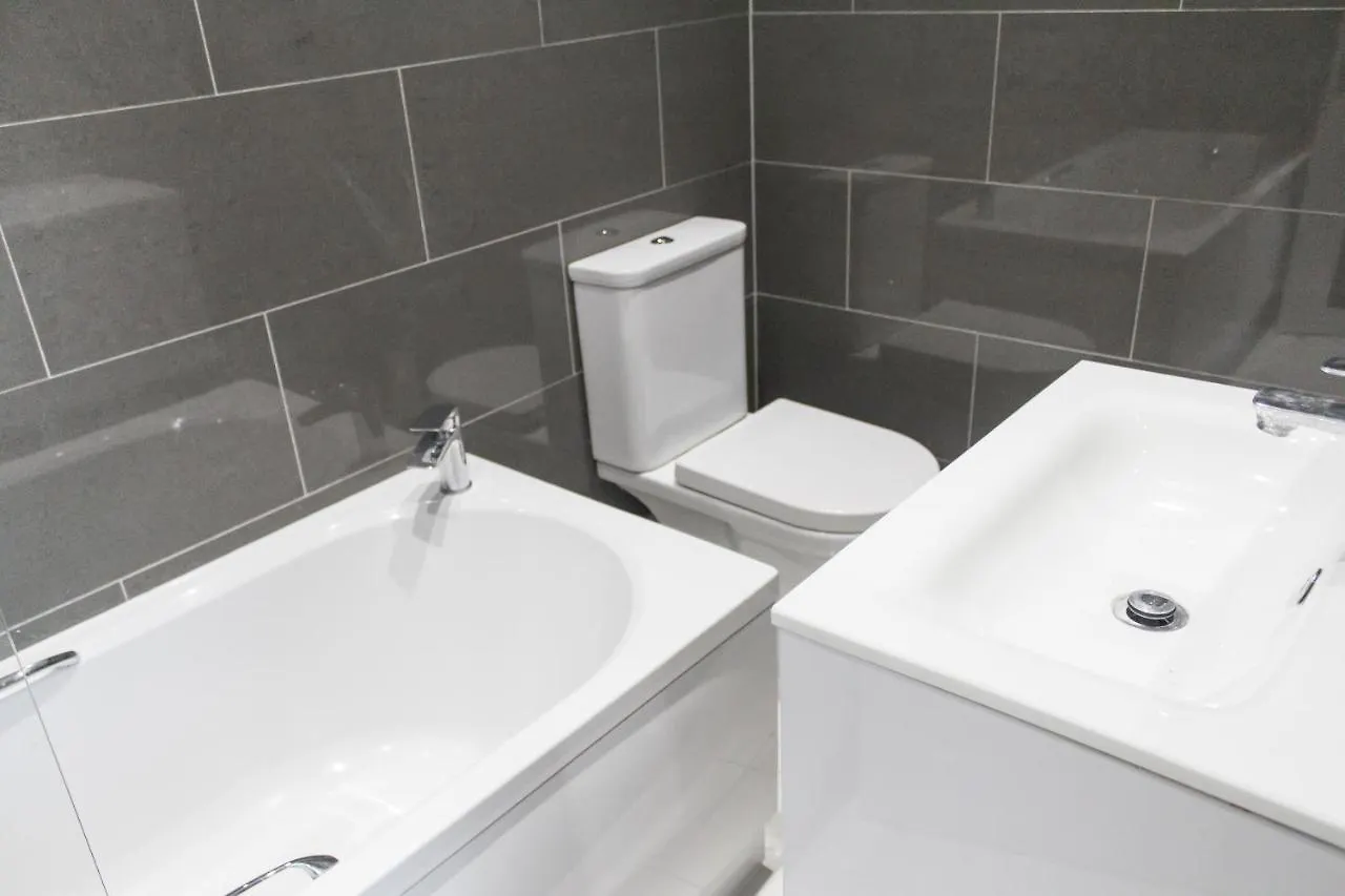 Mansion House With Spacious Apartments Close To Excel London And Canarywharf 0*,