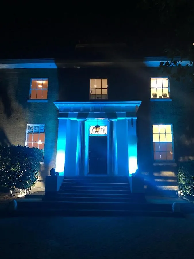 Aparthotel Mansion House With Spacious Apartments Close To Excel London And Canarywharf United Kingdom