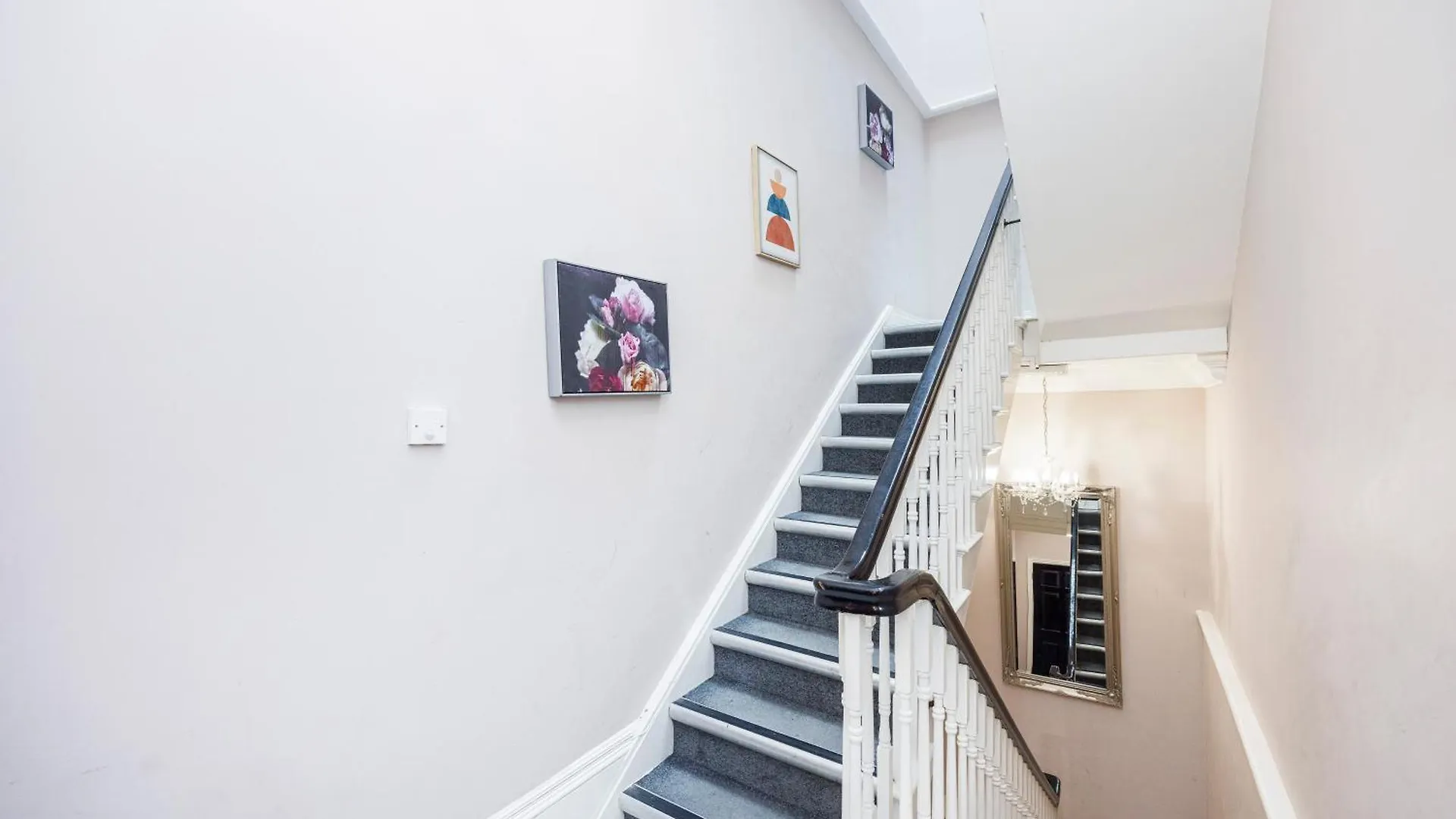 Aparthotel Mansion House With Spacious Apartments Close To Excel London And Canarywharf