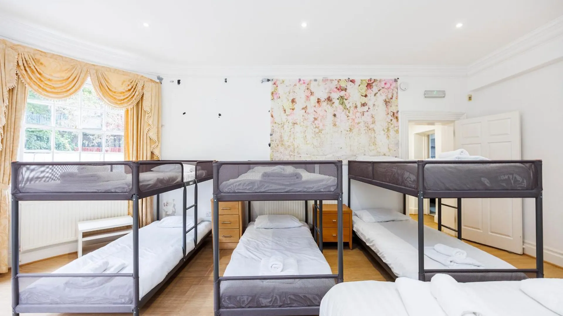 Mansion House With Spacious Apartments Close To Excel London And Canarywharf United Kingdom
