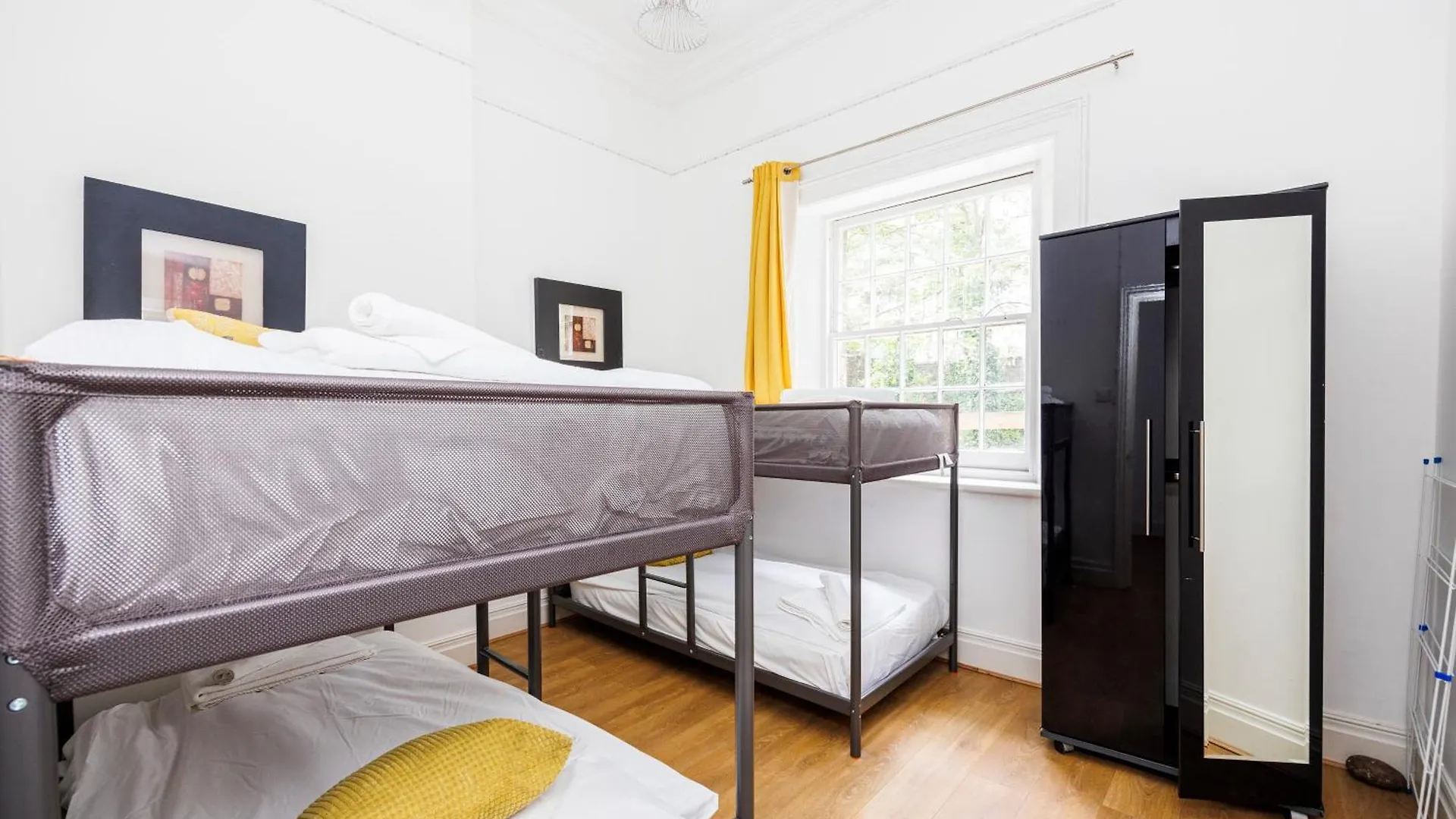 Mansion House With Spacious Apartments Close To Excel London And Canarywharf 0*,  United Kingdom