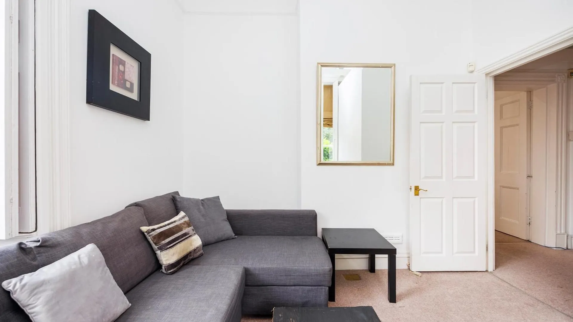 Mansion House With Spacious Apartments Close To Excel London And Canarywharf 0*,