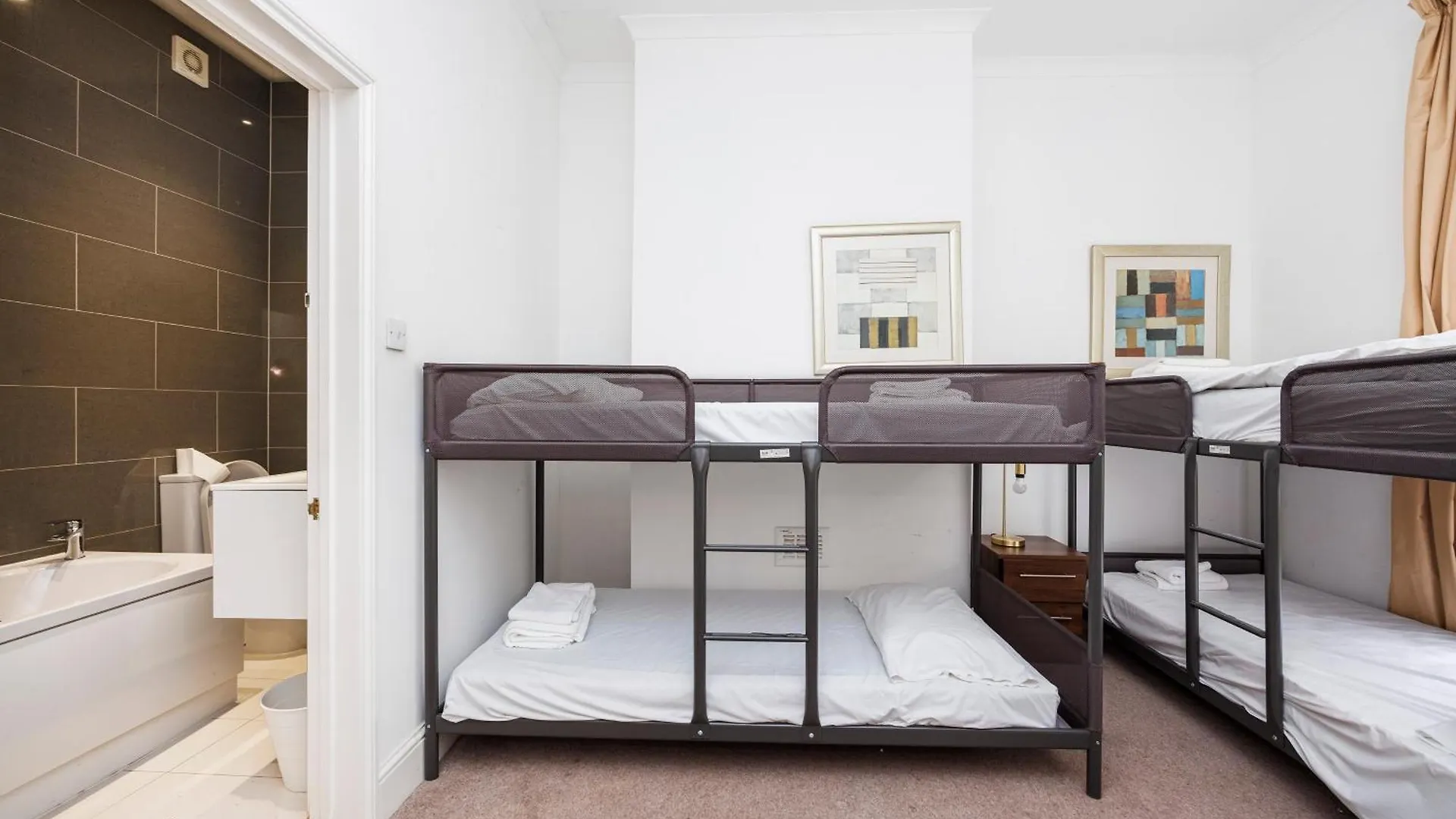 Mansion House With Spacious Apartments Close To Excel London And Canarywharf United Kingdom