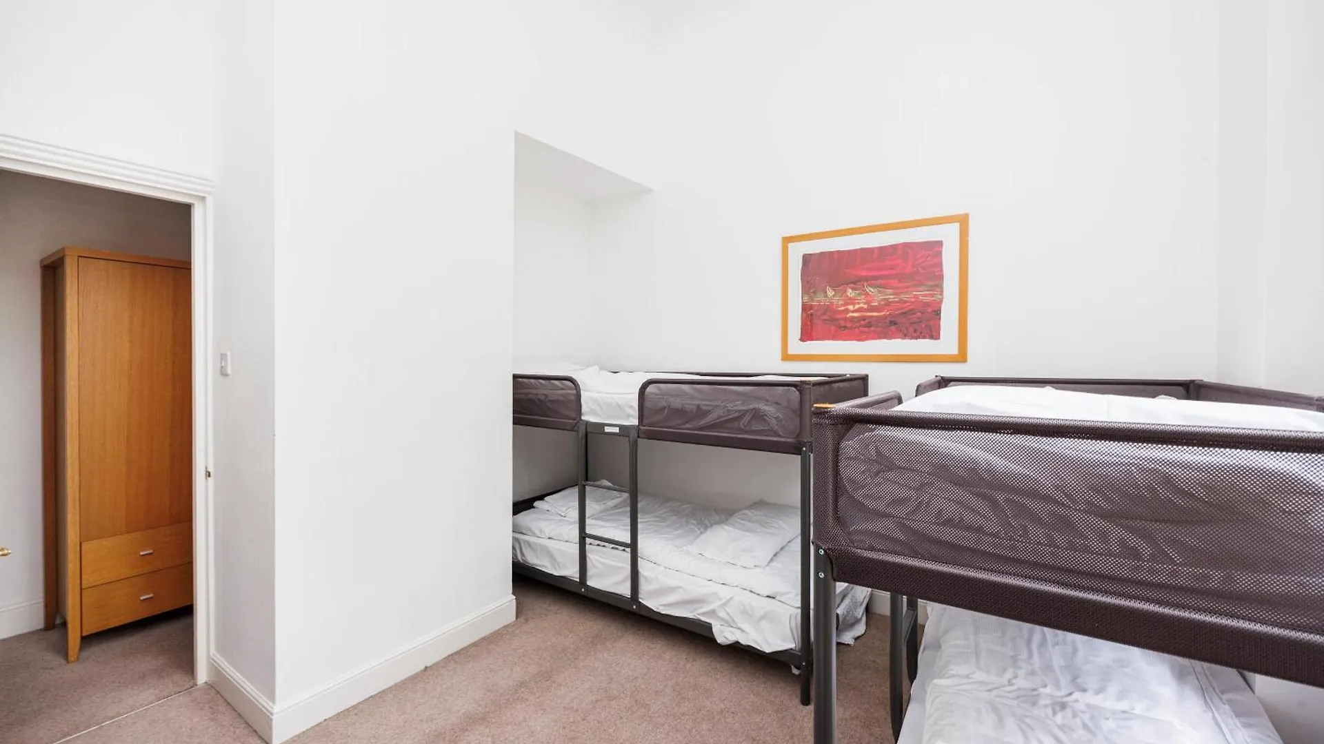 Aparthotel Mansion House With Spacious Apartments Close To Excel London And Canarywharf United Kingdom